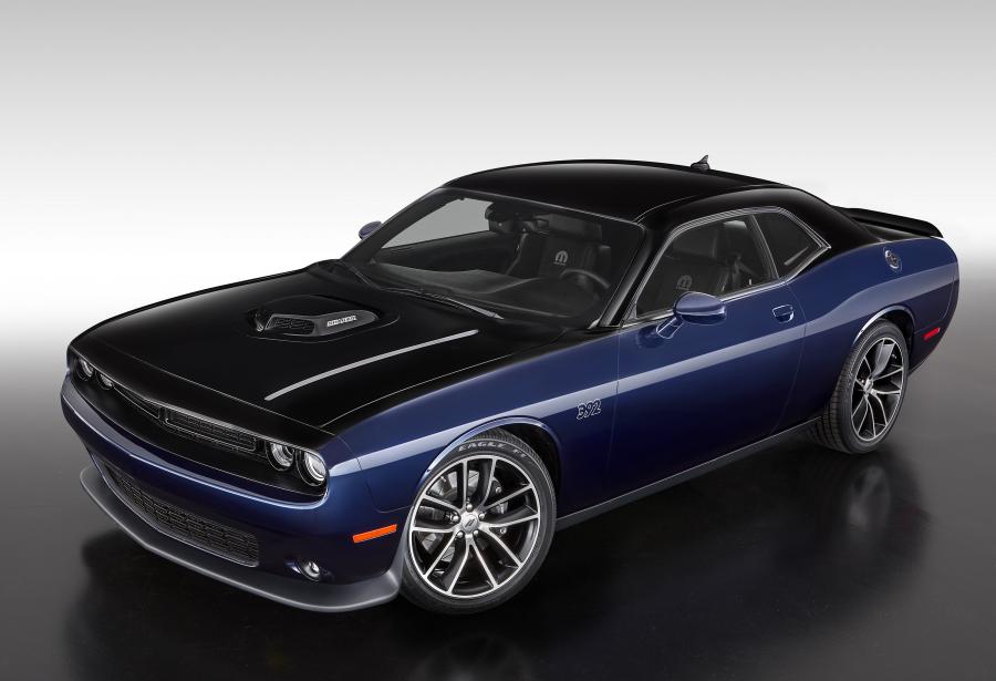  Dodge Challenger by Mopar 2017 года  (фото 1 из 25)